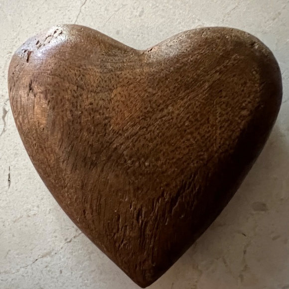 Wood Heart Paperweight Valentines - Picture 2 of 2